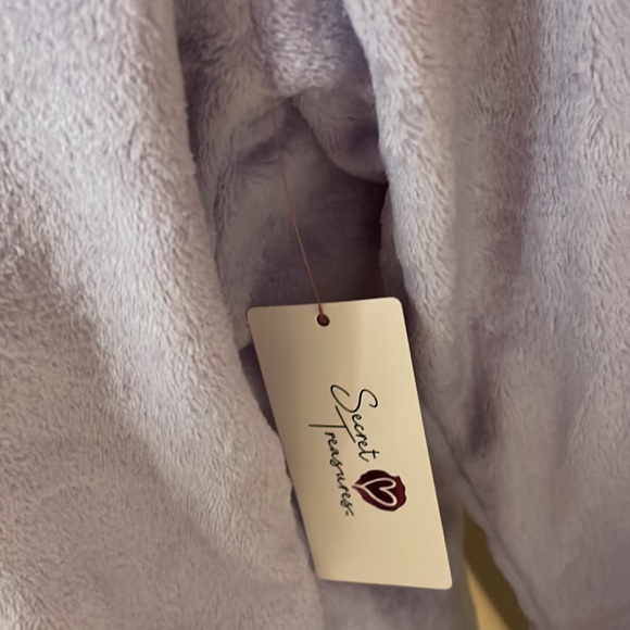 NWT Women’s Pajama Set - Picture 6 of 7